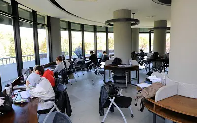 Karatay Belediyesi’nden Dijital Kütüphane Yeniliği