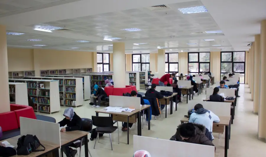 Konya İl Halk Kütüphanesi