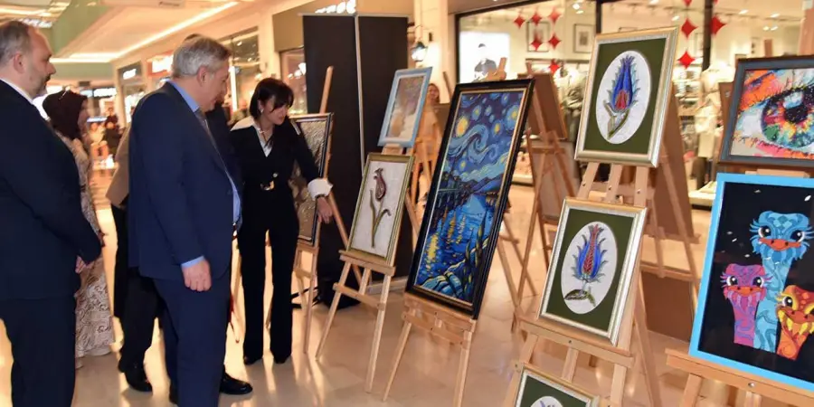 3 Aralık Dünya Engelliler Günü Kapsamında Selçuklu Özel Eğitim Uygulama Okulu Öğrencilerinin Sergisi Açıldı