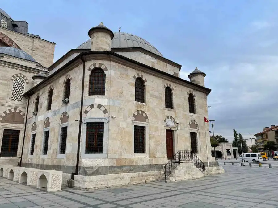 Yusufağa Kütüphanesi